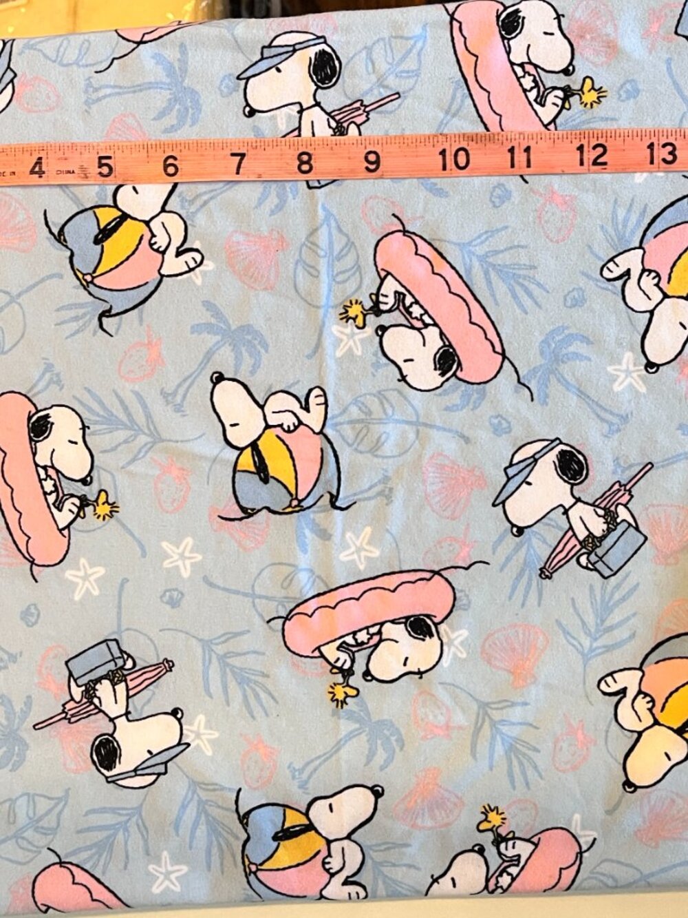 21 piece set - Snoopy Fabric Scraps - bundle 6 - Picture 3 of 4